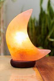 Himalayan moon salt lamp